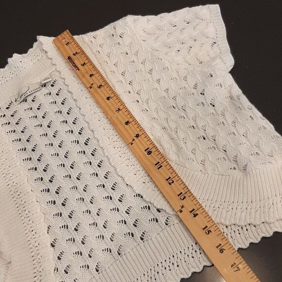 Kim Rogers White Sweater Cover Up - Picture 6 of 7